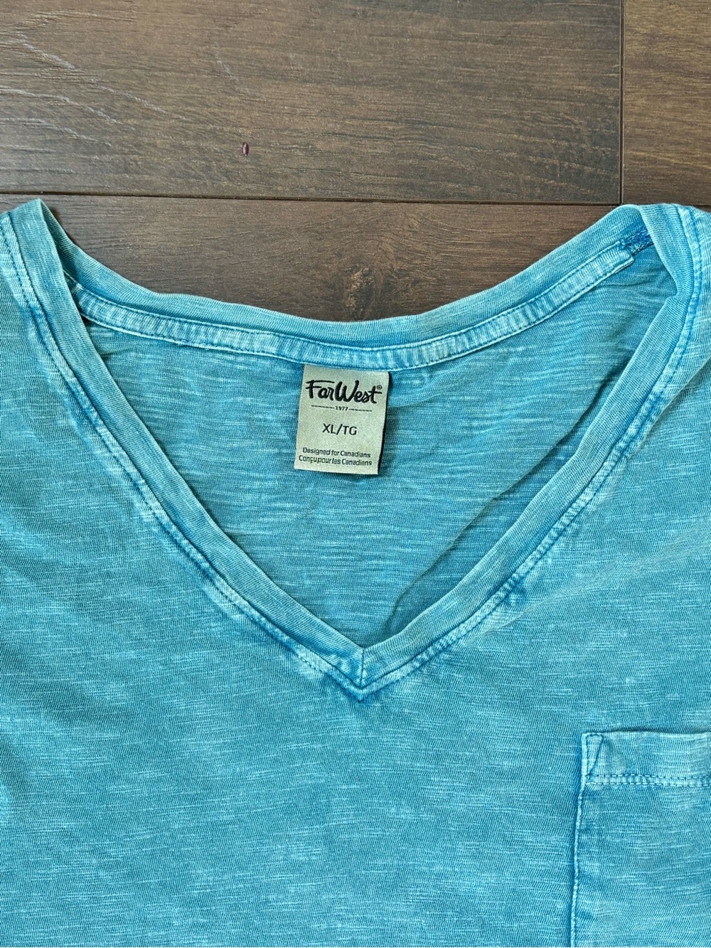 FarWest Women’s XL Blue Acid Wash Boxy Pocket Tee - Picture 4 of 7